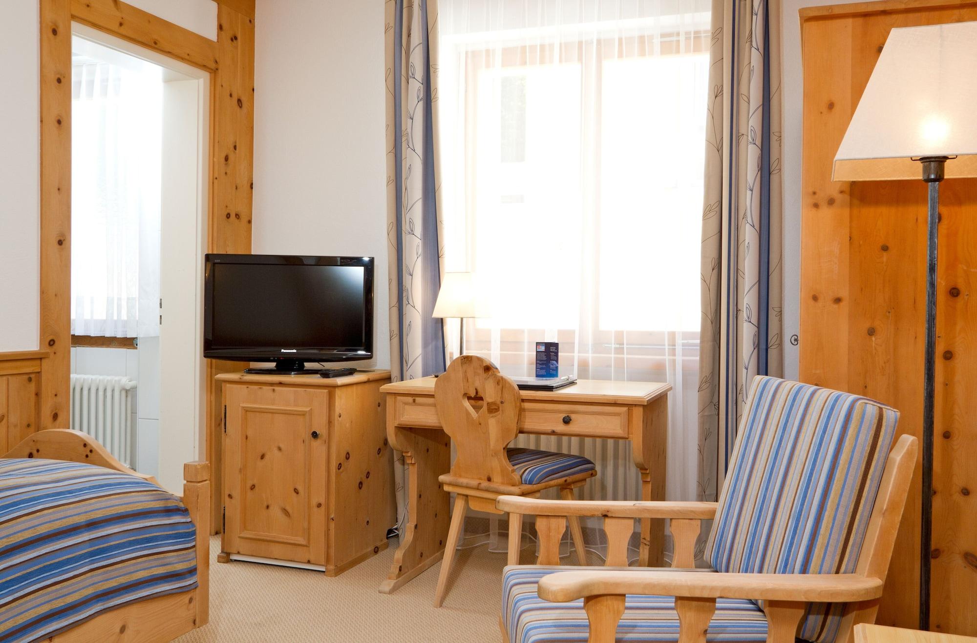 Edelweiss Swiss Quality Hotel Зильс-Мария Экстерьер фото