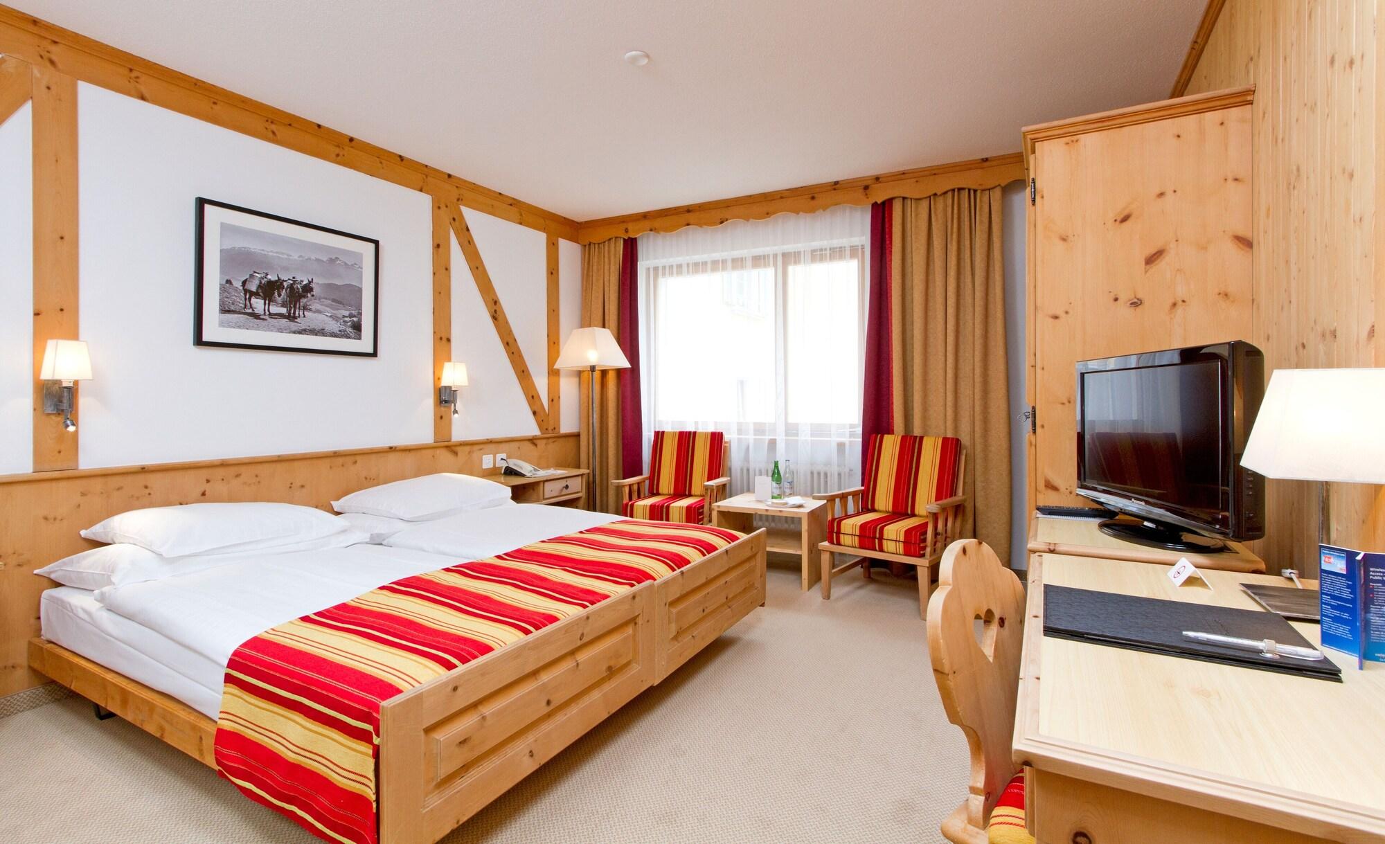 Edelweiss Swiss Quality Hotel Зильс-Мария Номер фото