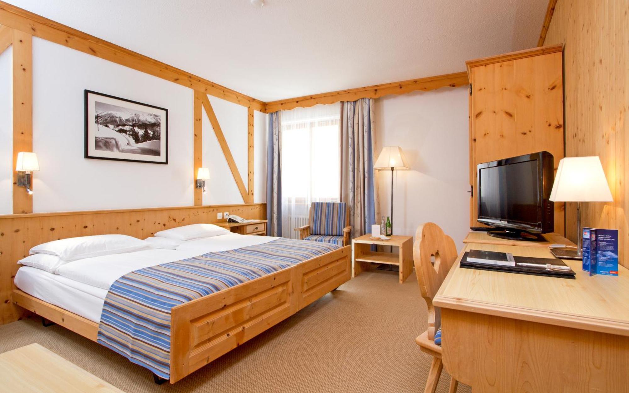 Edelweiss Swiss Quality Hotel Зильс-Мария Номер фото