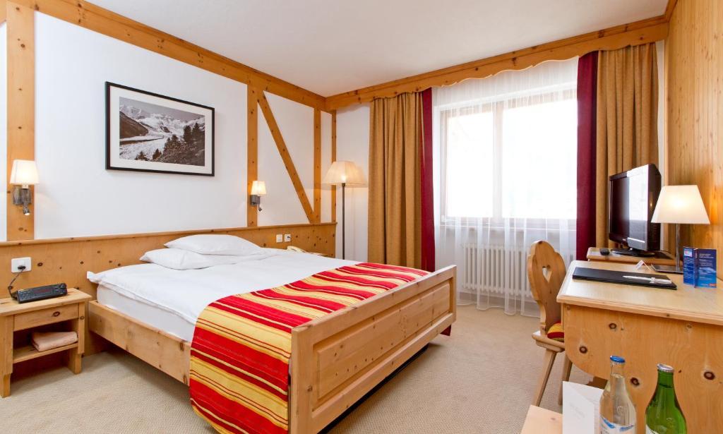 Edelweiss Swiss Quality Hotel Зильс-Мария Номер фото